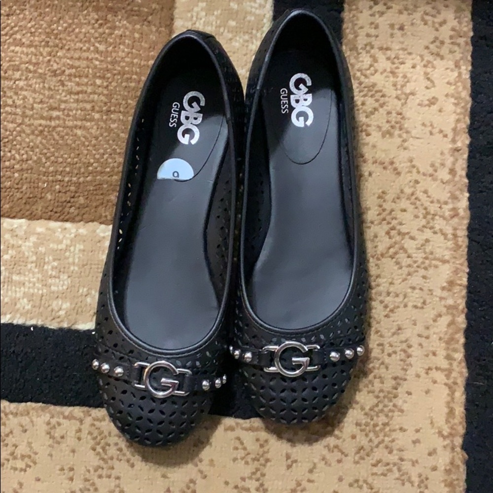 G by GUESS Flynn black size 9 black